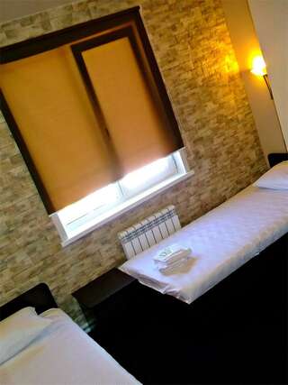 Отель Western Hotel Шерегеш Twin  Standart (Стандарт с двумя кроватями)-9