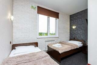 Отель Western Hotel Шерегеш Twin  Standart (Стандарт с двумя кроватями)-1